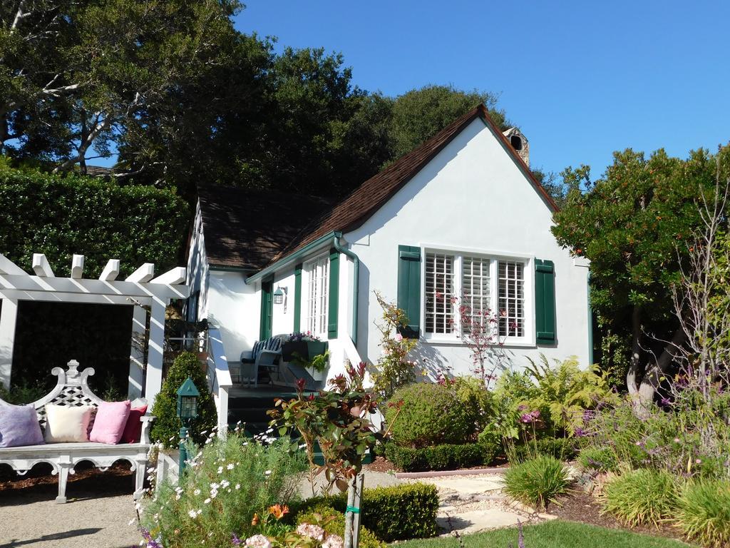 Lincoln Green Inn Carmel-by-the-Sea Exterior photo