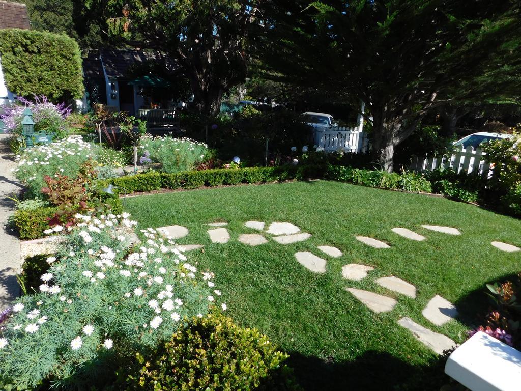 Lincoln Green Inn Carmel-by-the-Sea Exterior photo