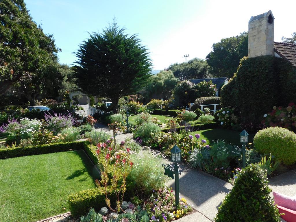 Lincoln Green Inn Carmel-by-the-Sea Exterior photo