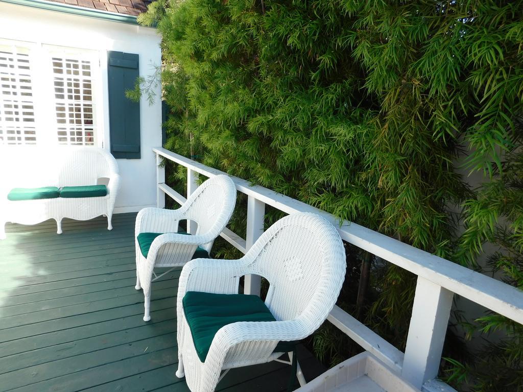 Lincoln Green Inn Carmel-by-the-Sea Exterior photo